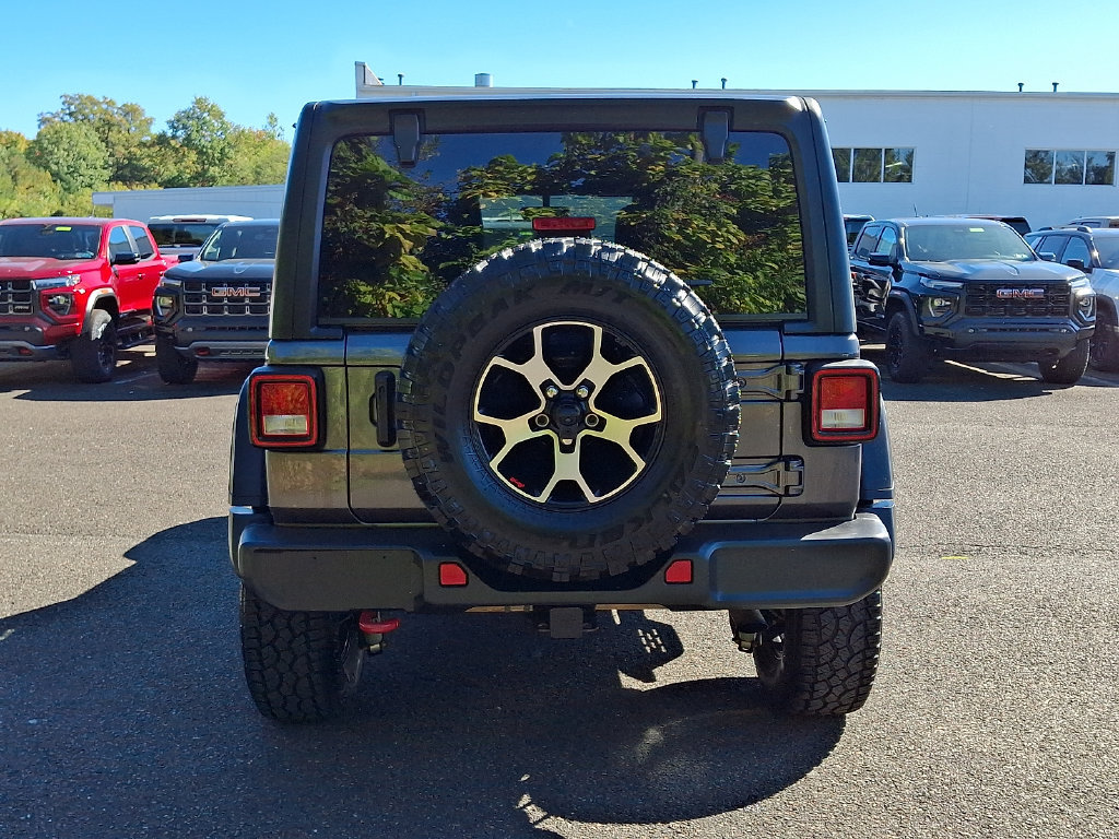 Used 2021 Jeep Wrangler Unlimited Rubicon w/ Dual Top Group AWD/4WD image 5