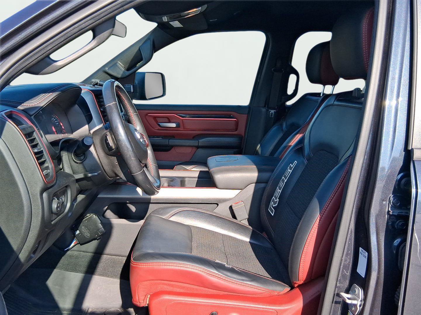 Used 2019 RAM 1500 Rebel AWD/4WD image 16