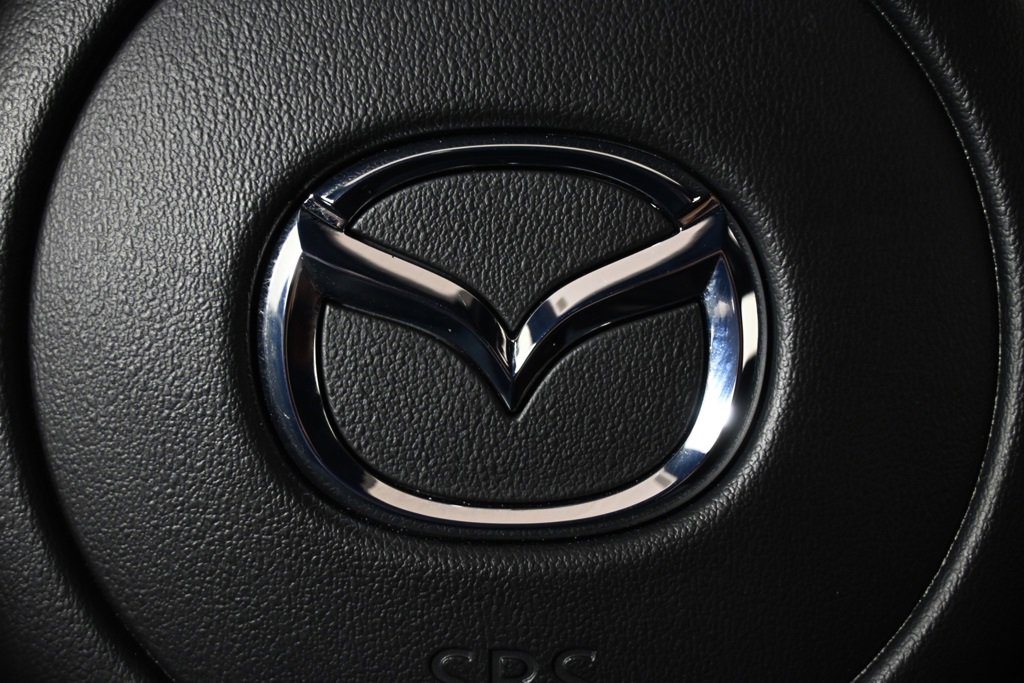 Certified 2025 MAZDA MAZDA3 Carbon image 36