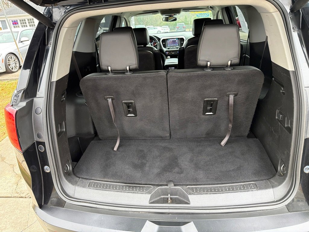 Used 2017 GMC Acadia SLT image 15