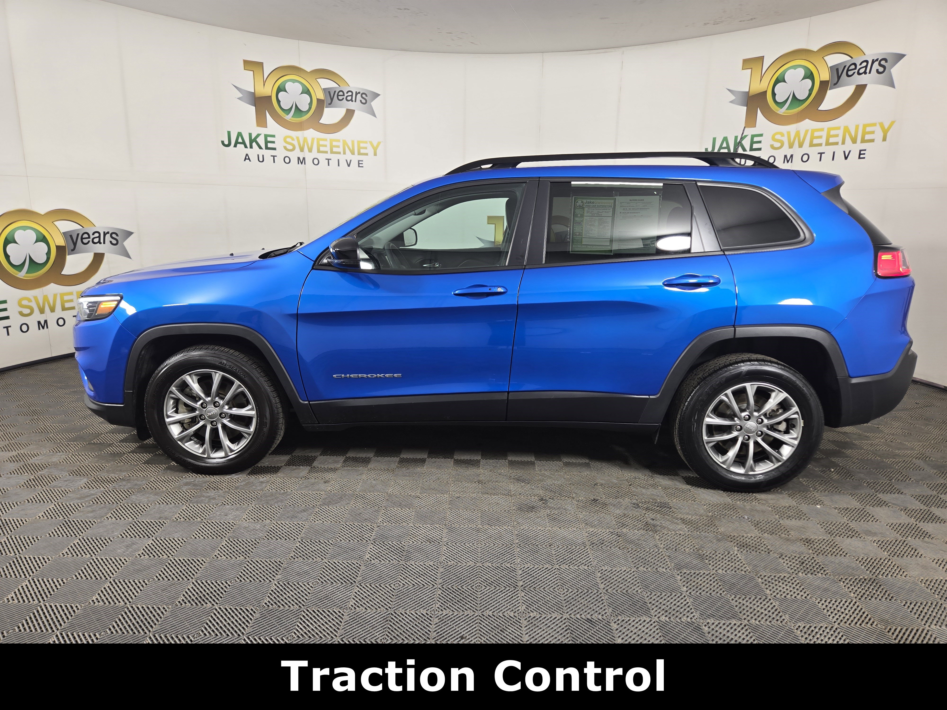 Used 2022 Jeep Cherokee Latitude Lux FWD image 4