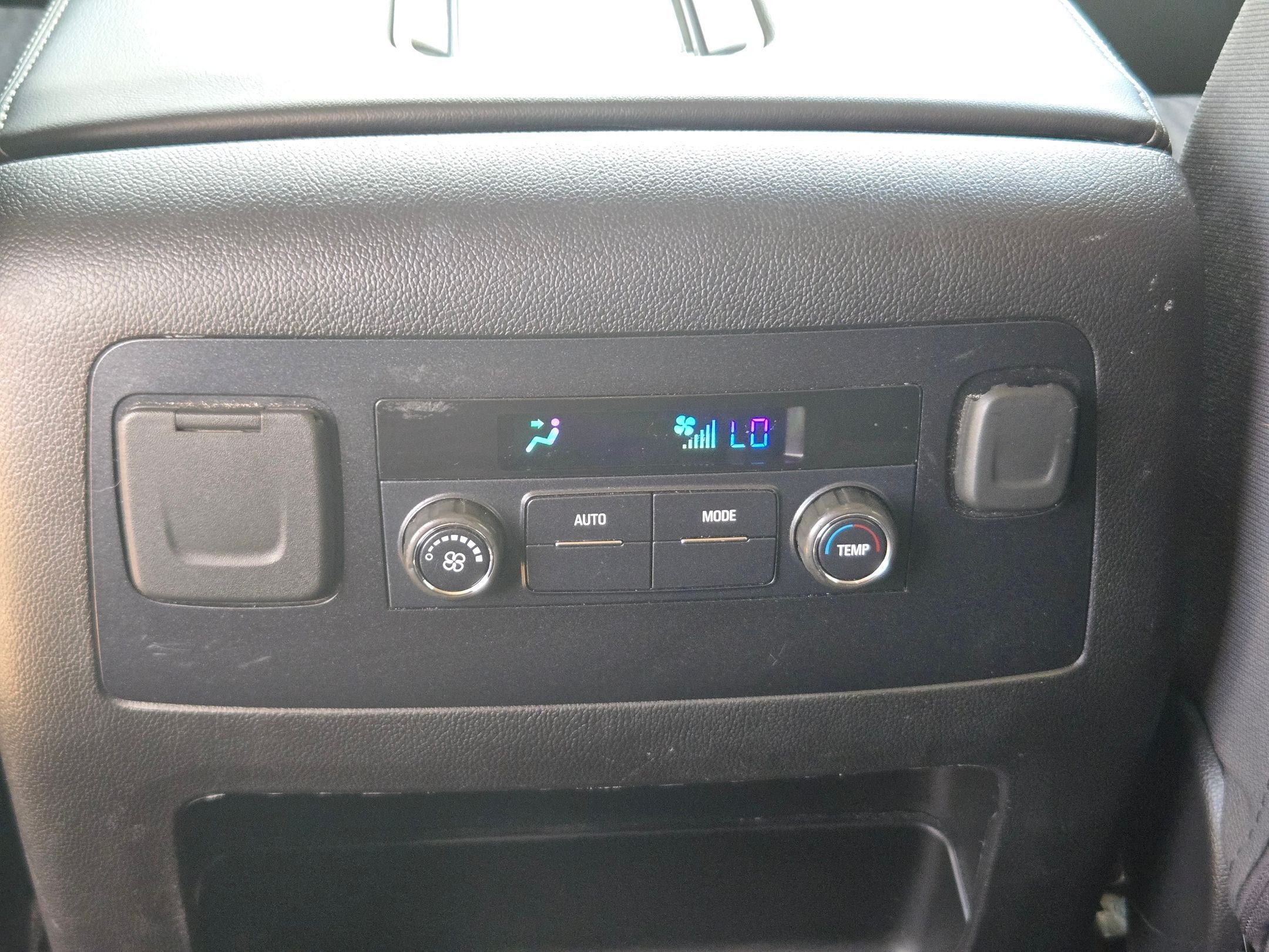 Certified 2020 Chevrolet Tahoe LS RWD image 18