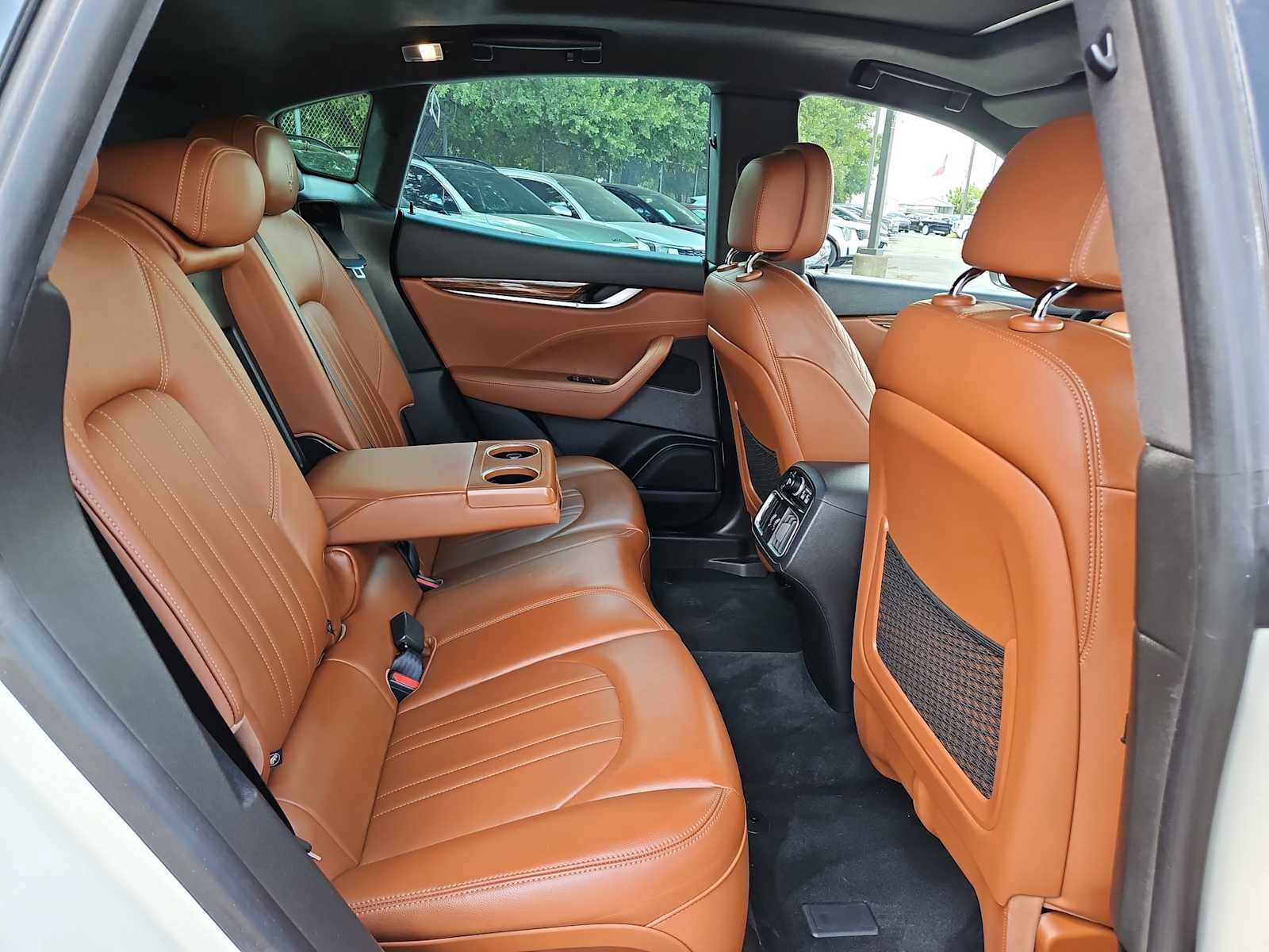 Used 2022 Maserati Levante GT AWD/4WD image 19