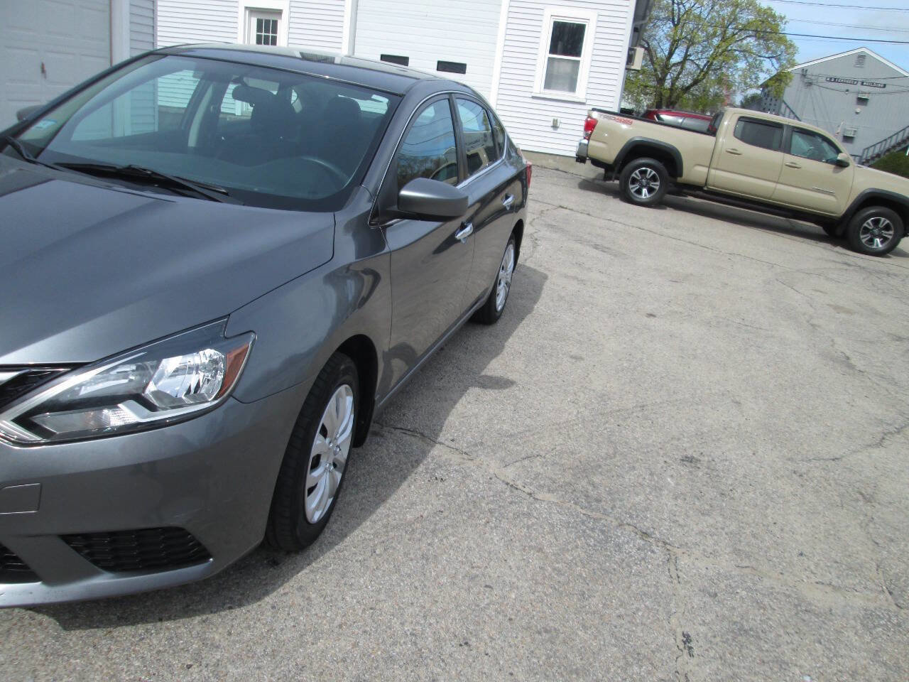 Used 2017 Nissan Sentra S FWD image 7