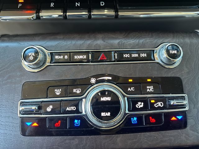 Used 2023 Lincoln Aviator Reserve w/ Equipment Group 201A AWD/4WD image 20