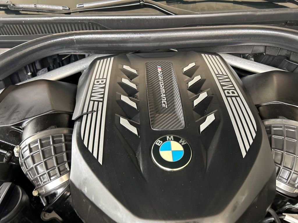 Used 2021 BMW X5 M50i w/ Executive Package image 12