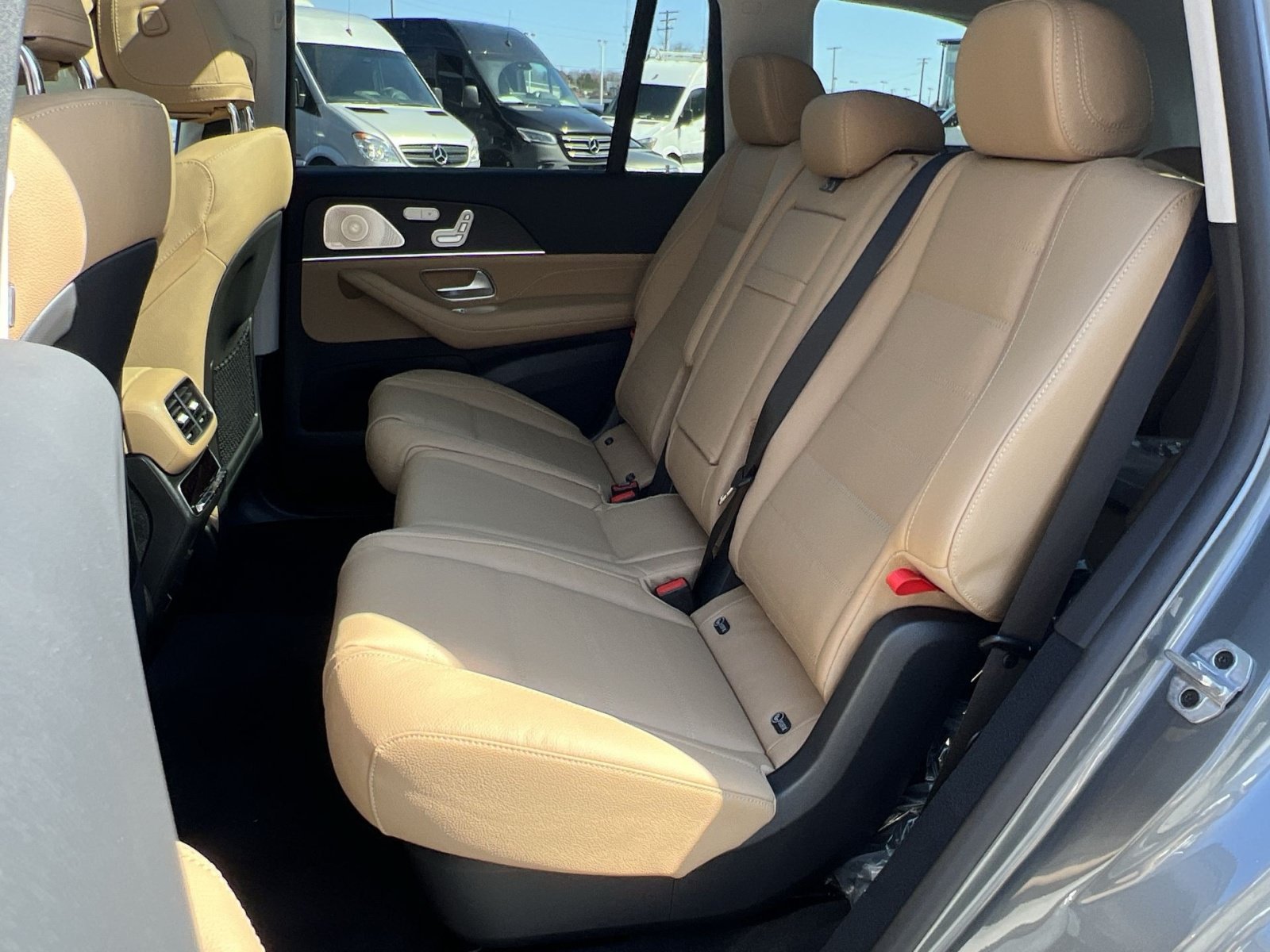 New 2026 Mercedes-Benz GLS 450 4MATIC image 23