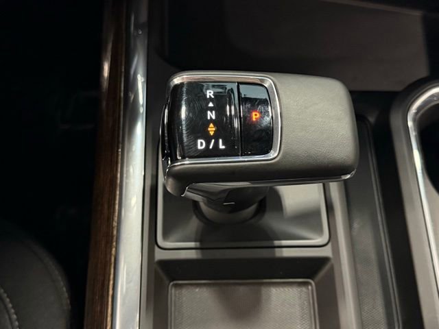 Used 2024 GMC Sierra 1500 Elevation image 32