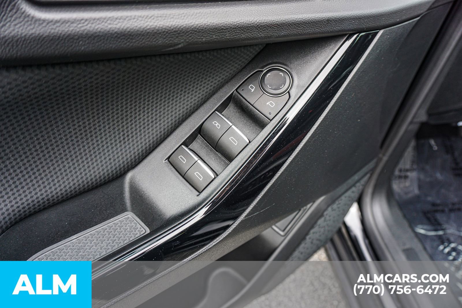 Used 2025 Chevrolet Equinox RS w/ Convenience Package III image 57