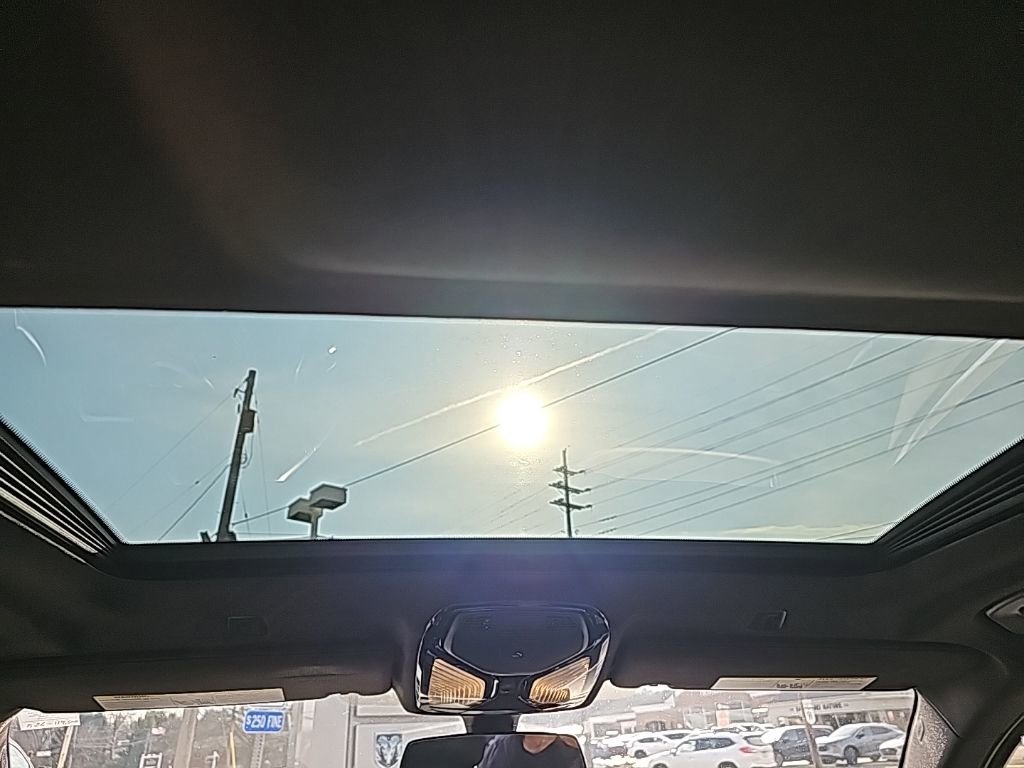 Used 2018 BMW 530i xDrive w/ Premium Package image 4