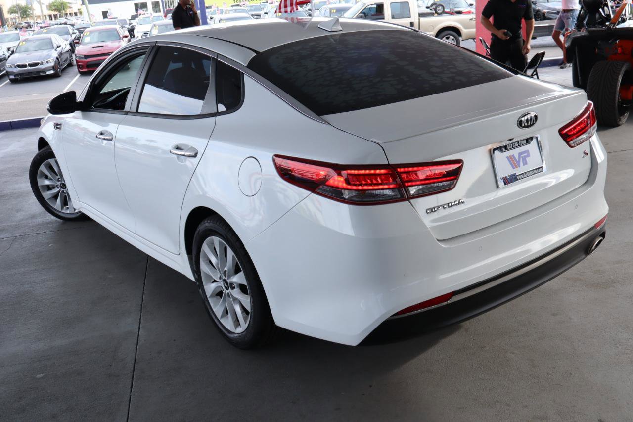 Used 2018 Kia Optima S FWD image 7