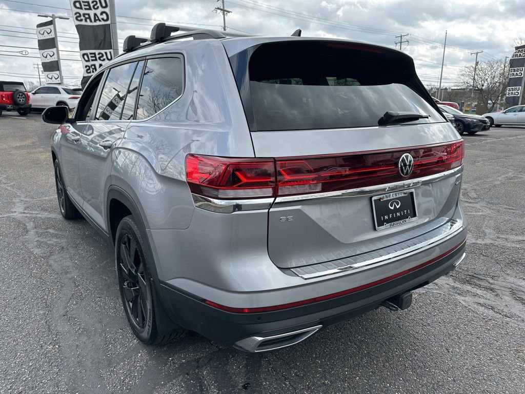 Used 2024 Volkswagen Atlas SE AWD/4WD image 11
