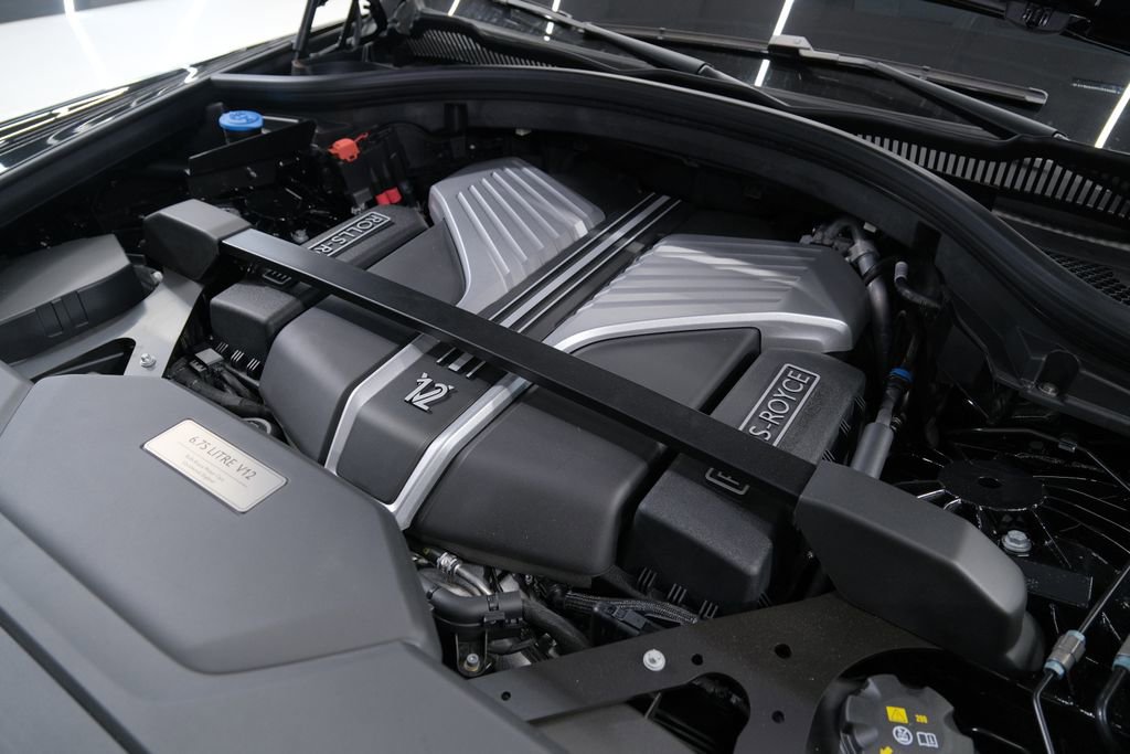 Used 2026 Rolls-Royce Cullinan image 57