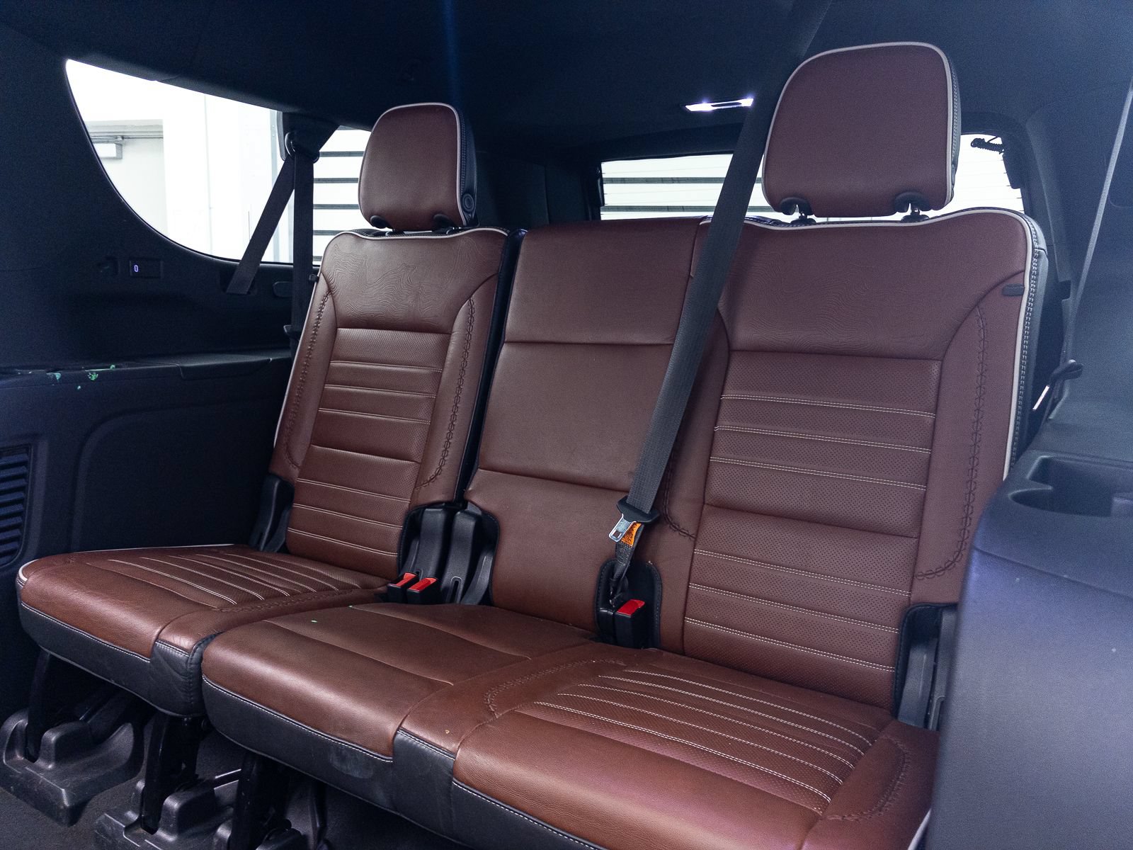 Used 2023 GMC Yukon XL Denali Ultimate AWD/4WD image 53