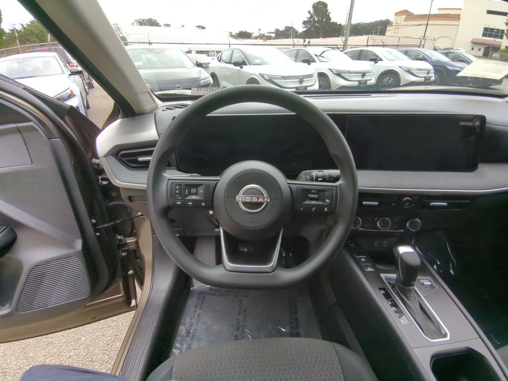 New 2026 Nissan Kicks S image 16