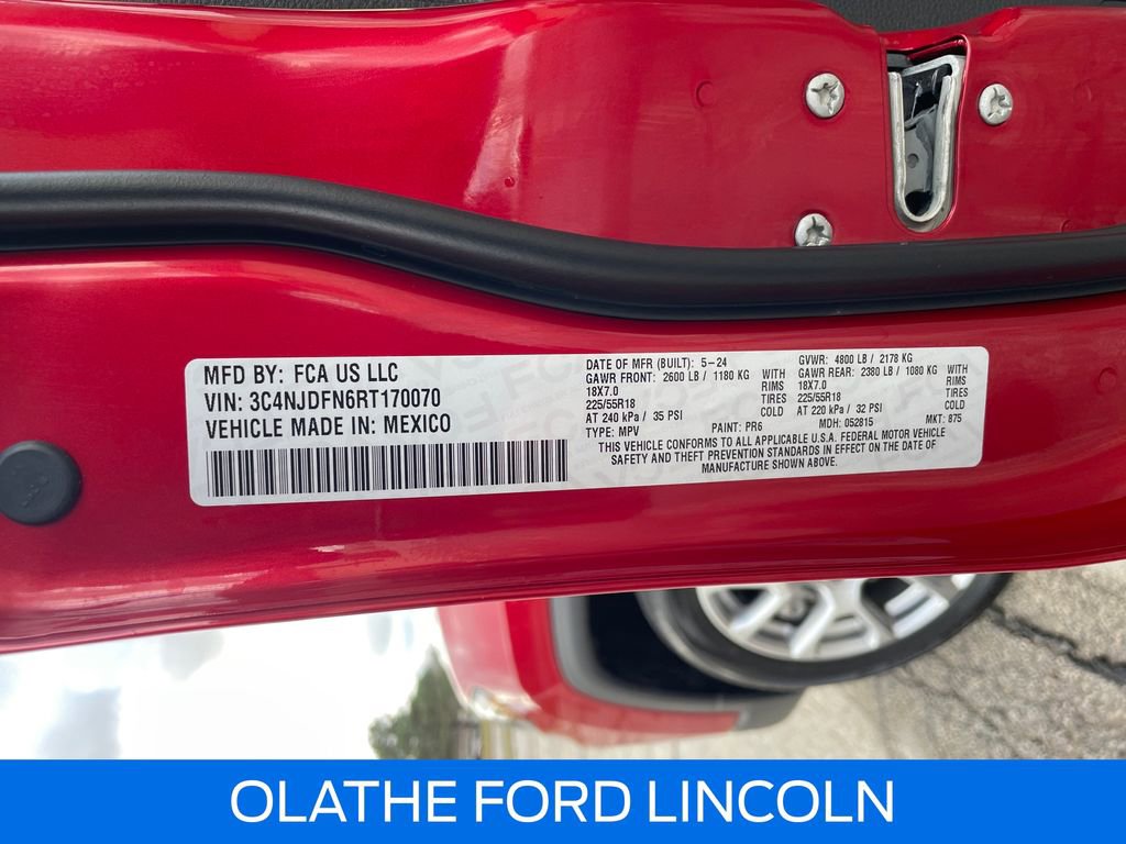 Used 2024 Jeep Compass Latitude w/ Sun and Sound Group image 15