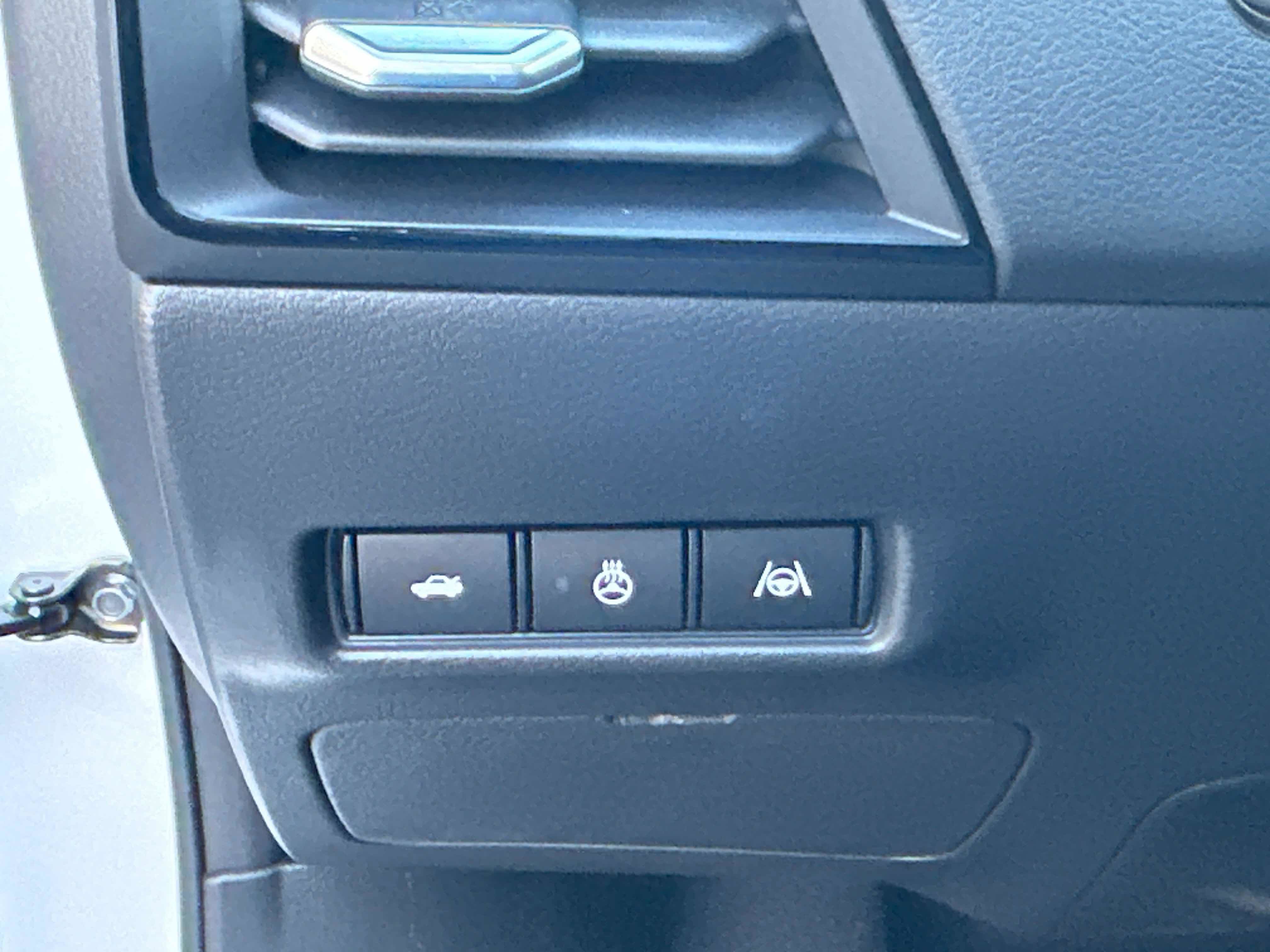 New 2026 Nissan Sentra SR w/ SR Premium Package FWD image 23