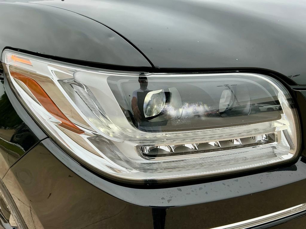 Used 2020 Lincoln Navigator Reserve w/ Equipment Group 208A Reserve AWD/4WD image 8
