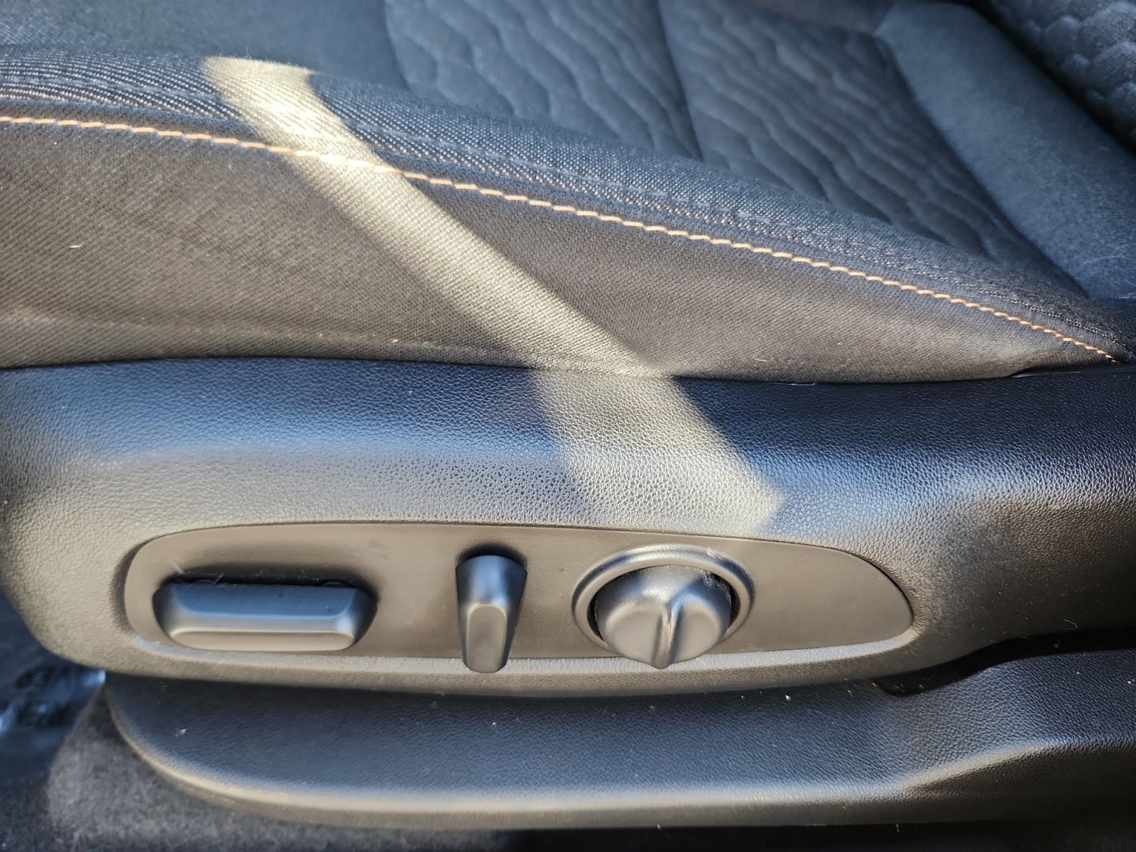 Used 2019 Chevrolet Equinox LT image 15