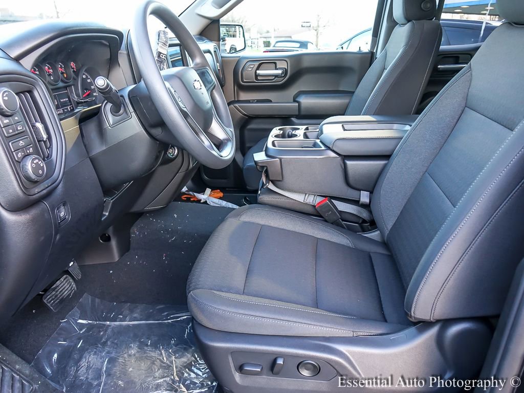 New 2026 Chevrolet Silverado 1500 Custom w/ Turbomax Blackout Package image 9