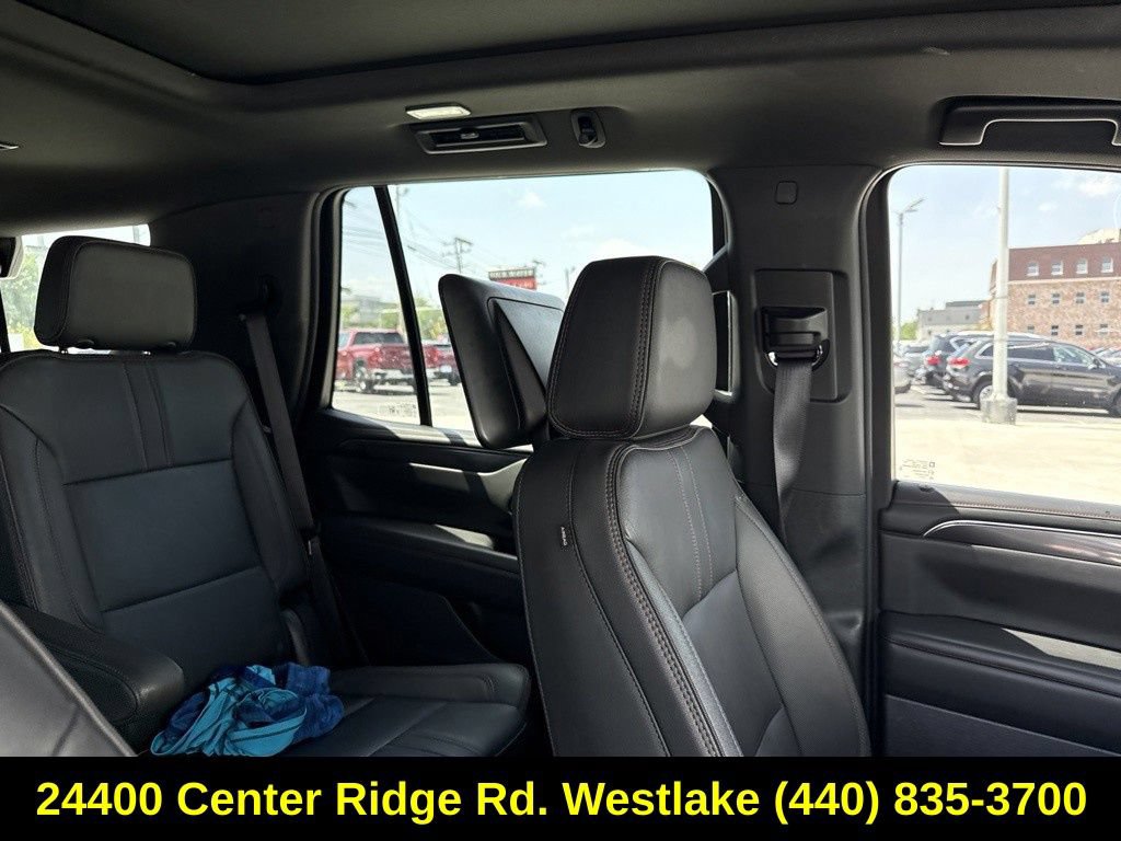 Used 2023 Chevrolet Tahoe RST w/ Luxury Package AWD/4WD image 10