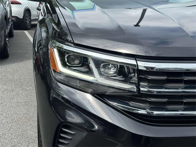 Certified 2022 Volkswagen Atlas Cross Sport SE image 9