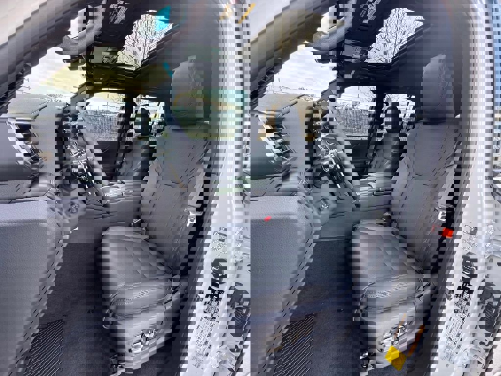 New 2026 Lexus LX 700h Overtrail w/ Accessory Package (Z1) image 5