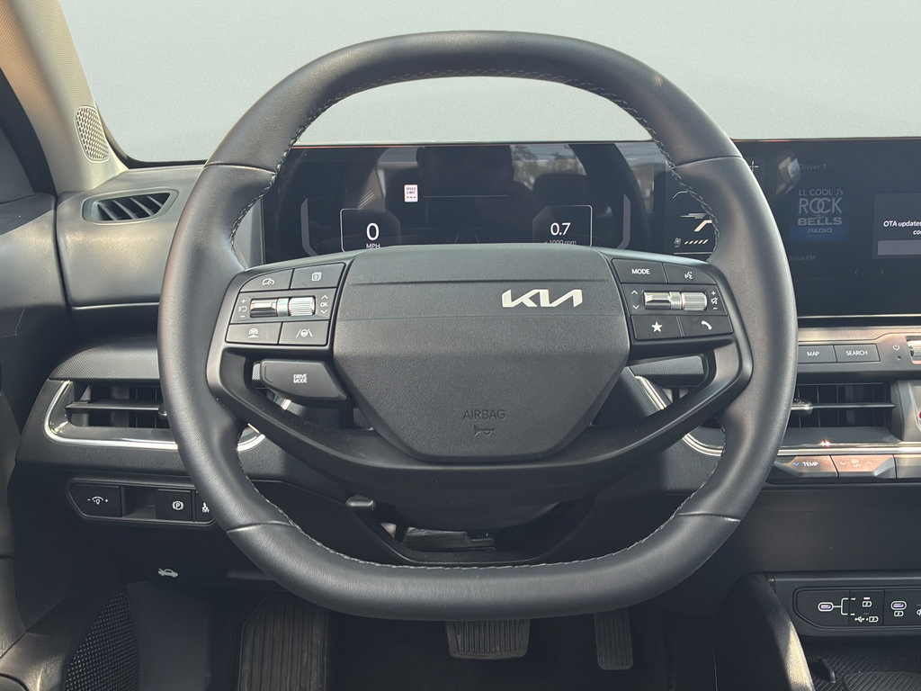 Used 2025 Kia K4 EX FWD image 17