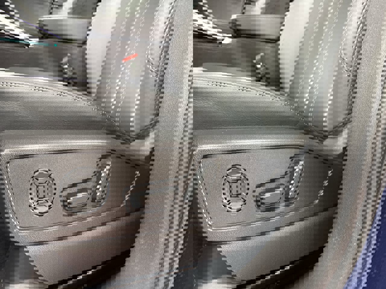 Used 2025 Audi Q5 Premium Plus w/ Premium Plus image 27