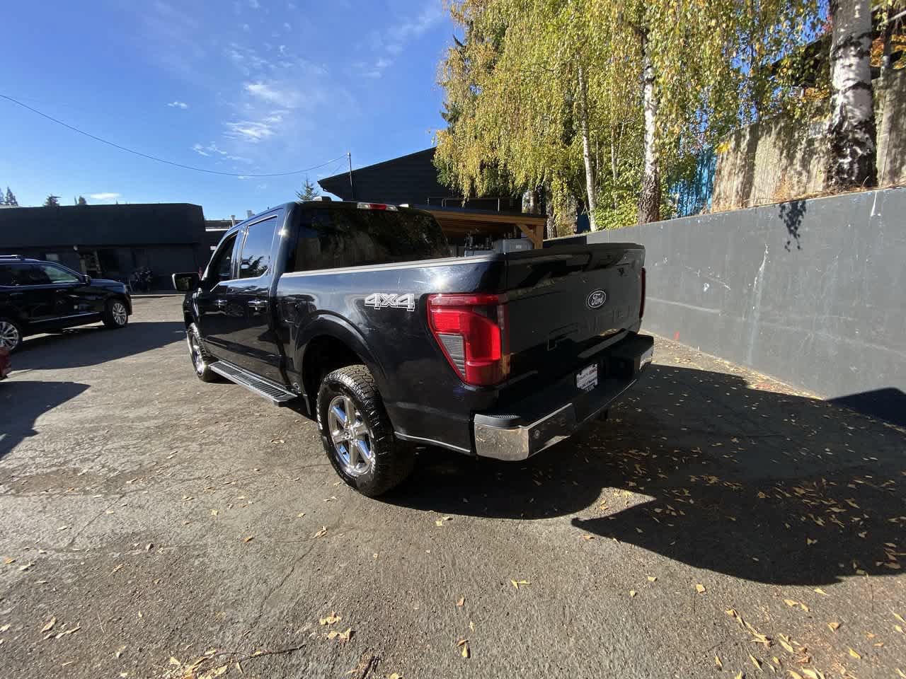 Used 2025 Ford F150 XLT w/ Equipment Group 301A Standard AWD/4WD image 4