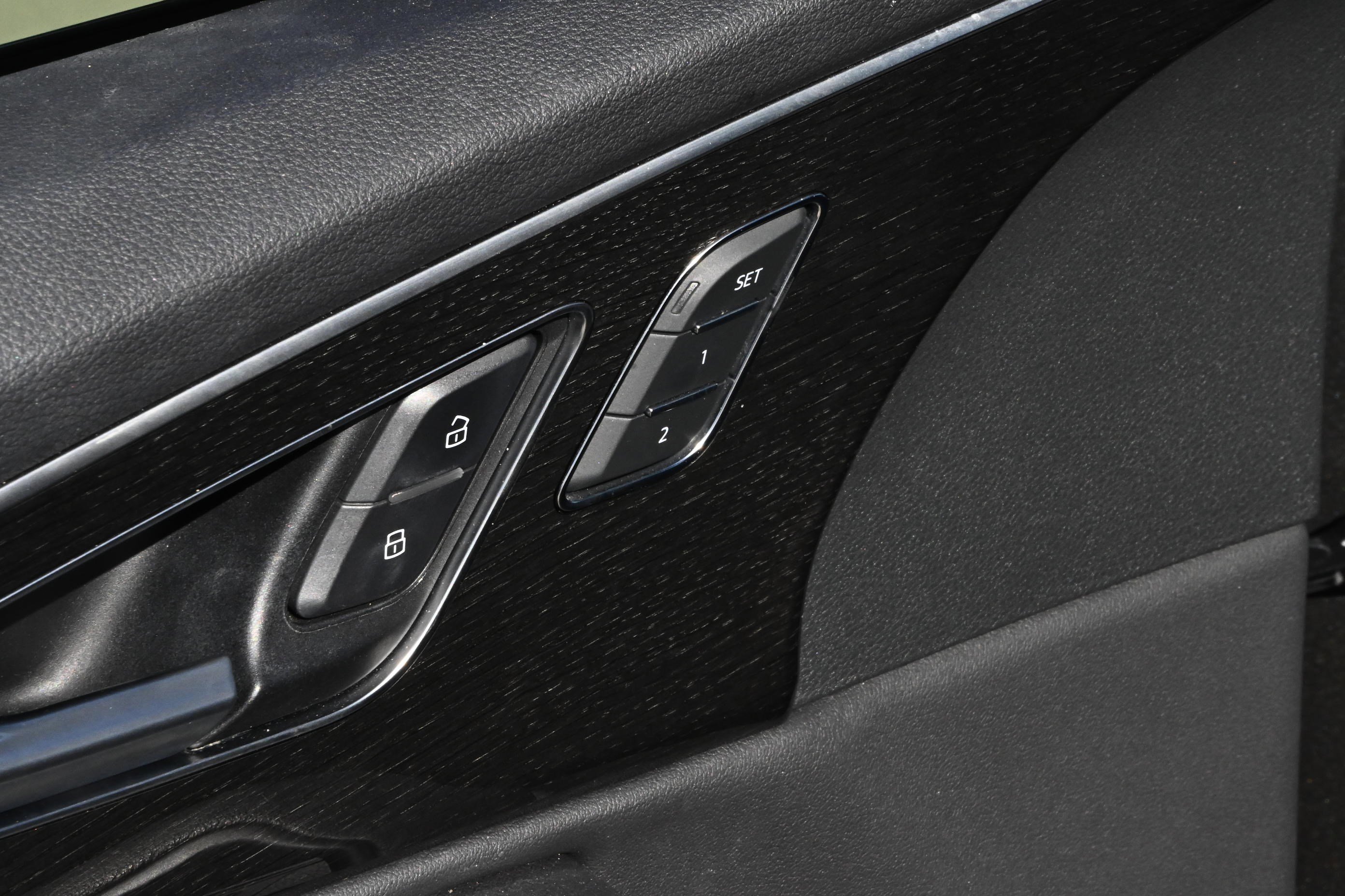 Used 2020 Audi Q7 3.0T Premium Plus w/ Premium Plus Package image 31