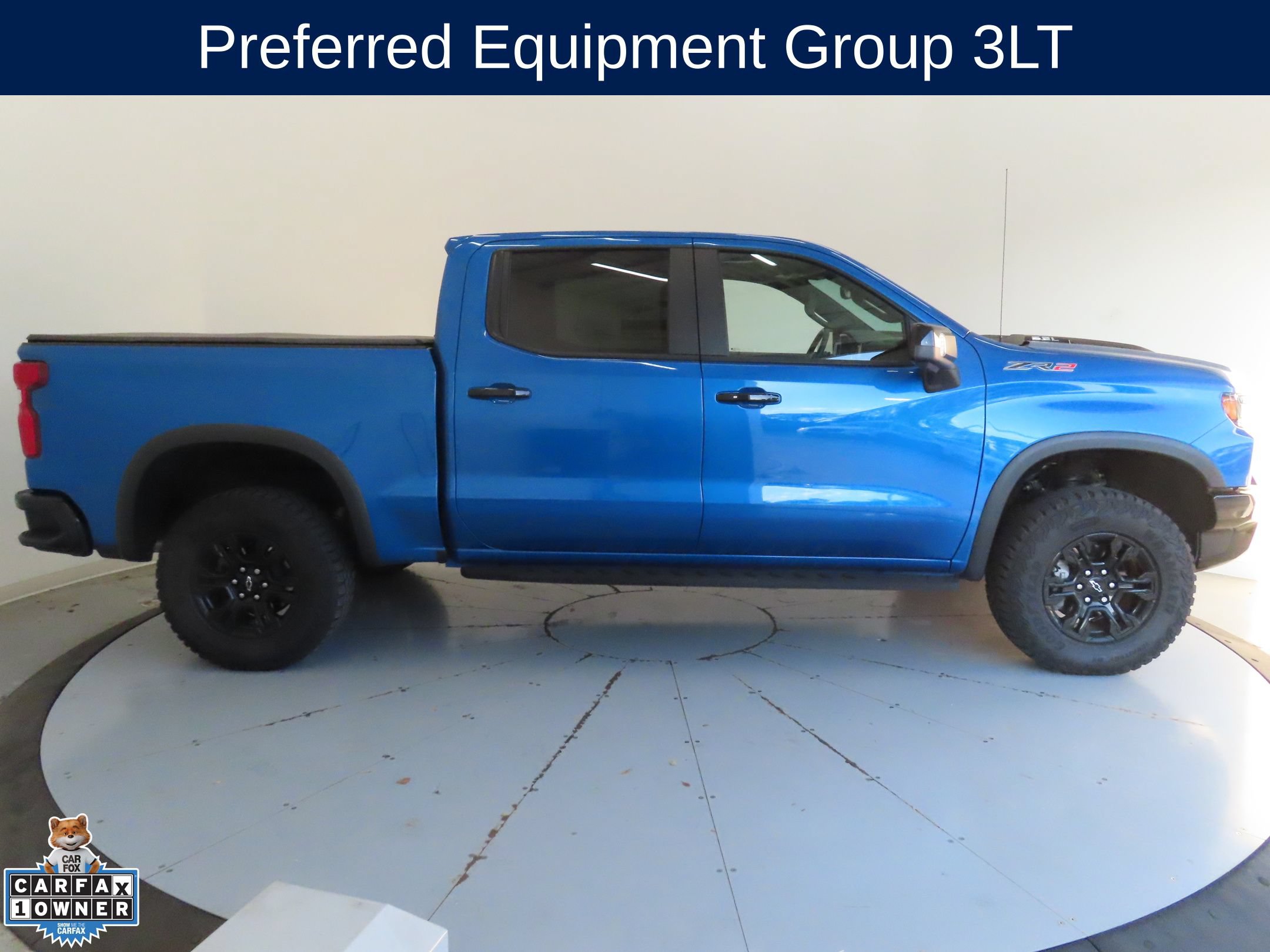 Used 2022 Chevrolet Silverado 1500 ZR2 w/ Technology Package AWD/4WD image 2