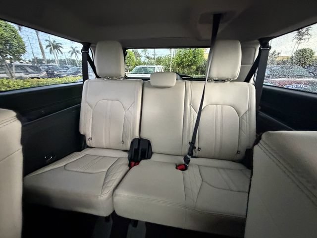 Used 2021 Ford Expedition Max Platinum RWD image 11