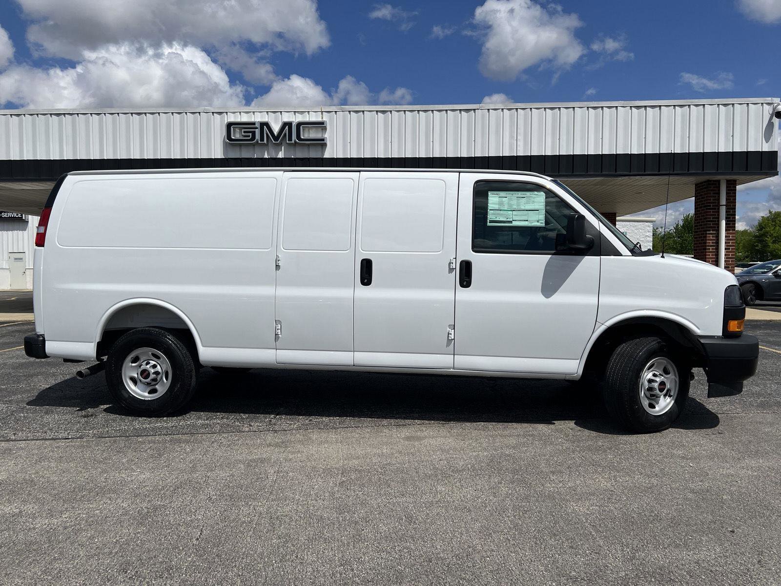 New 2026 GMC Savana 2500 Extended RWD image 3