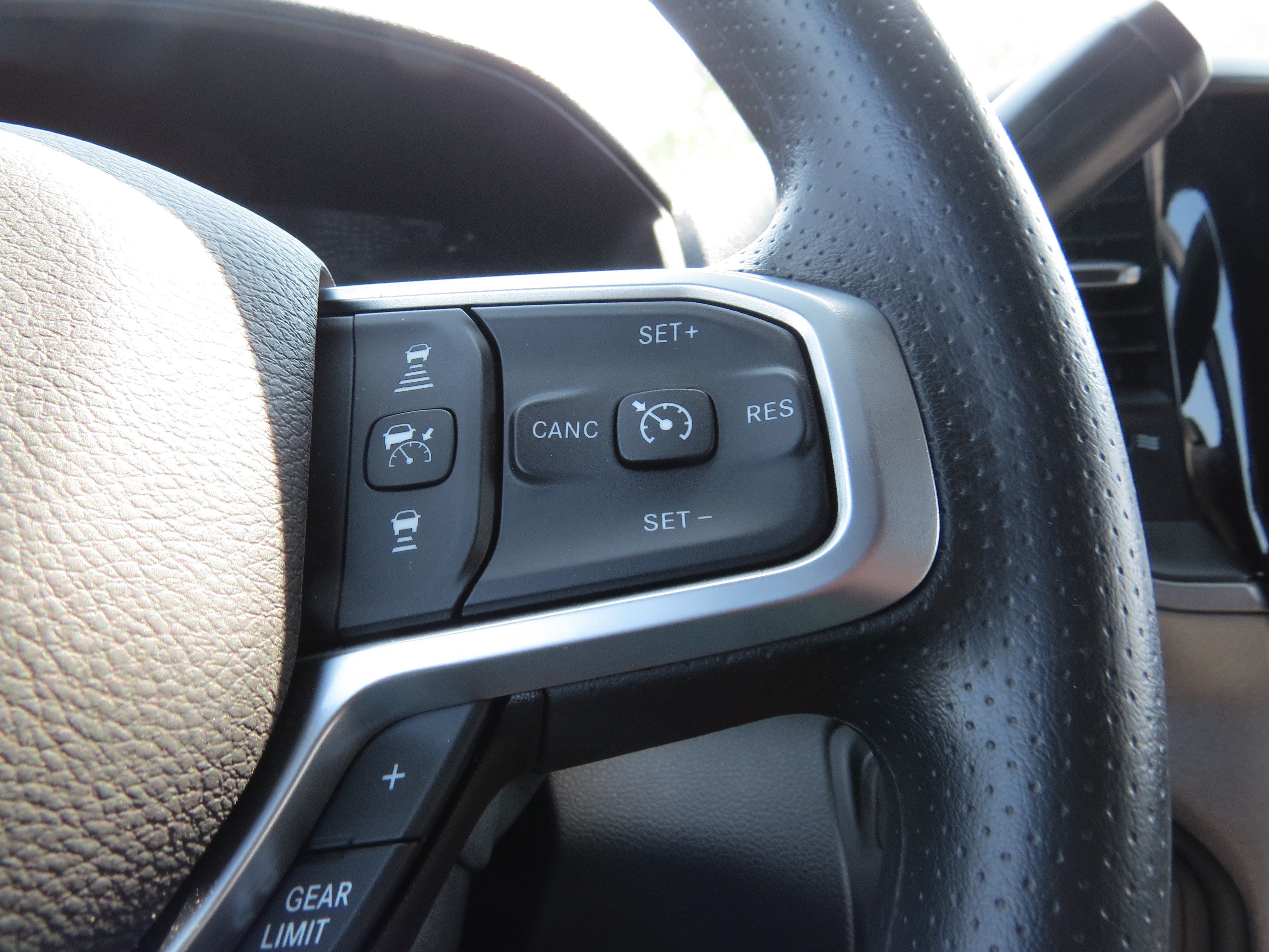 New 2026 RAM 4500 Tradesman w/ Chrome Appearance Group AWD/4WD image 17