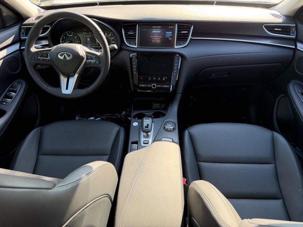 Used 2025 INFINITI QX50 Pure AWD/4WD image 11