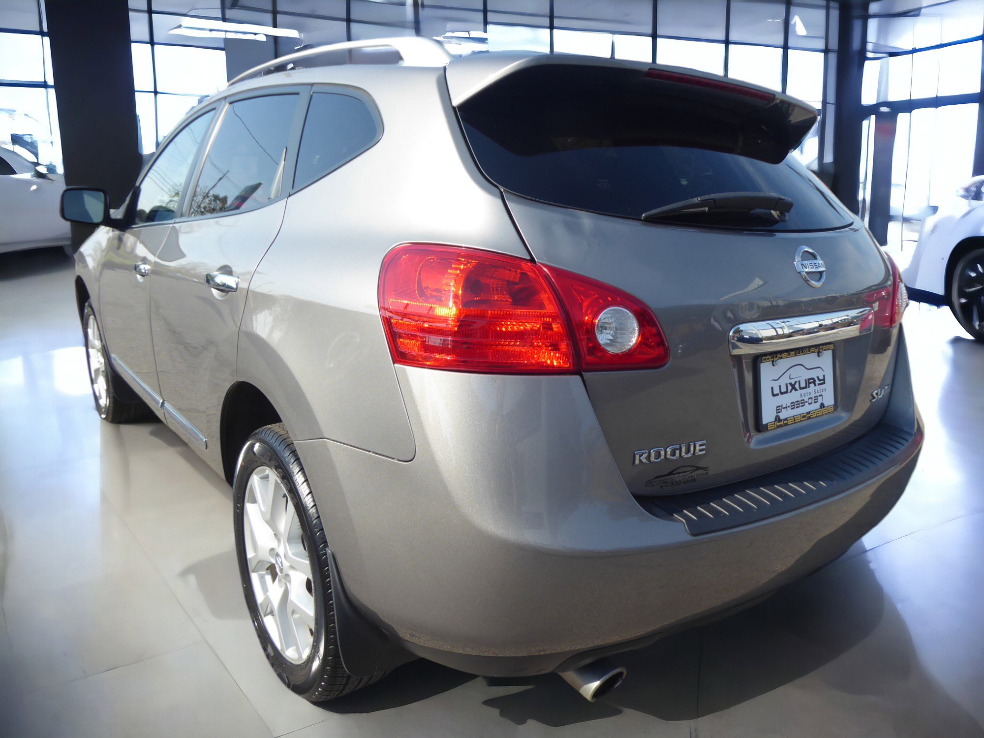 Used 2012 Nissan Rogue SL image 8