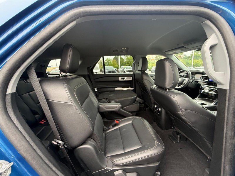Certified 2023 Ford Explorer Limited w/ Equipment Group 301A AWD/4WD image 16