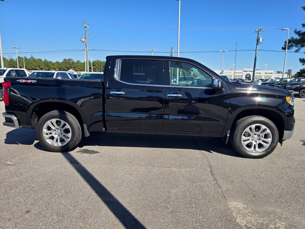 Certified 2025 Chevrolet Silverado 1500 LTZ w/ Technology Package AWD/4WD image 6