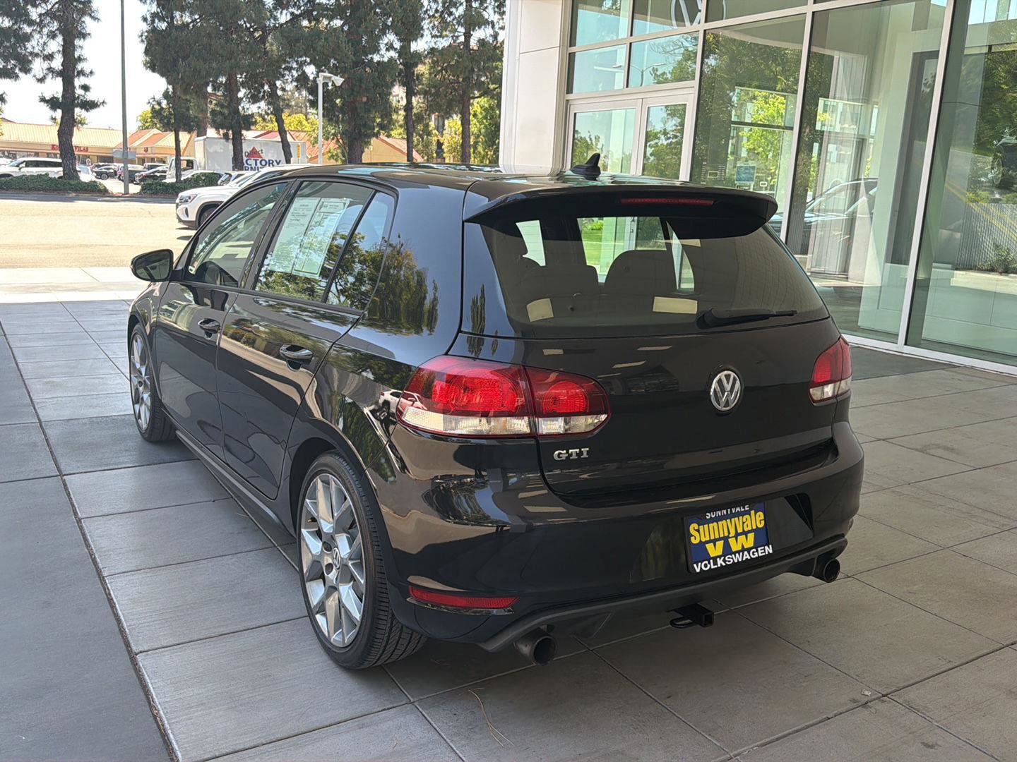 Used 2014 Volkswagen GTI Wolfsburg Edition FWD image 3