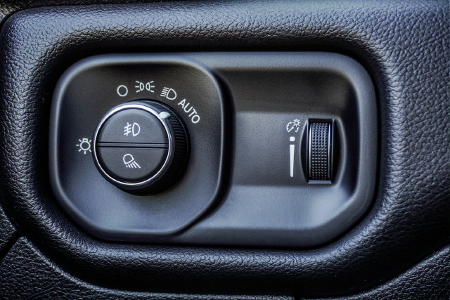 Used 2023 RAM 1500 Big Horn AWD/4WD image 14
