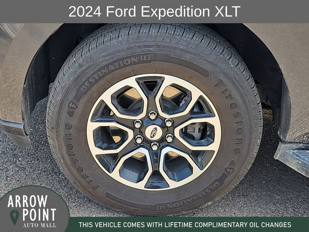 Used 2024 Ford Expedition XLT RWD image 16