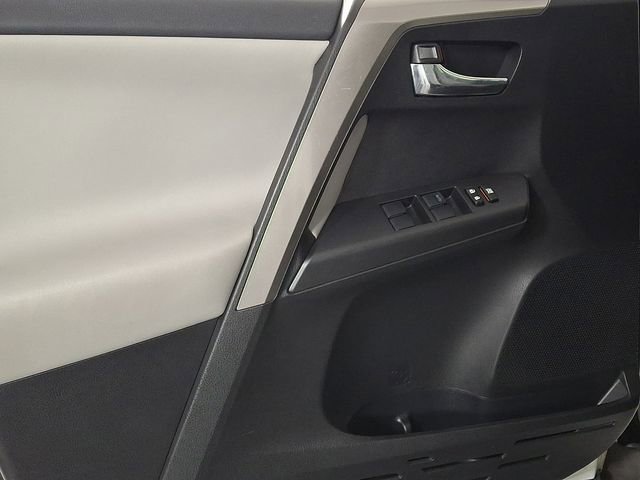 Used 2017 Toyota RAV4 XLE image 12