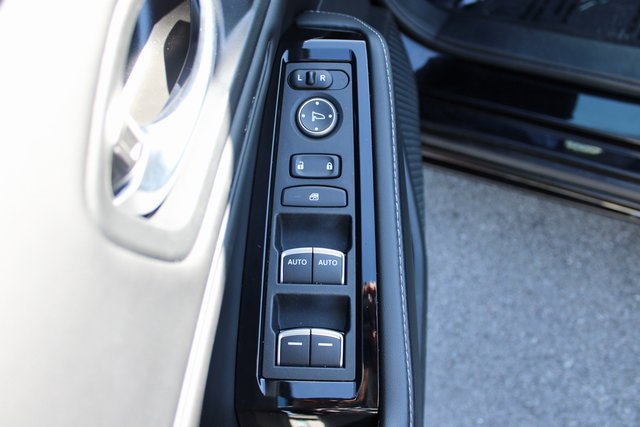 Used 2023 Honda Accord Touring image 11