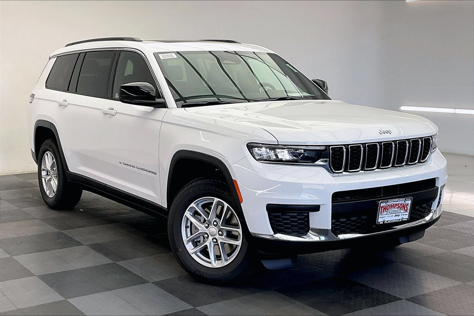 New 2026 Jeep Grand Cherokee L 4WD image 1