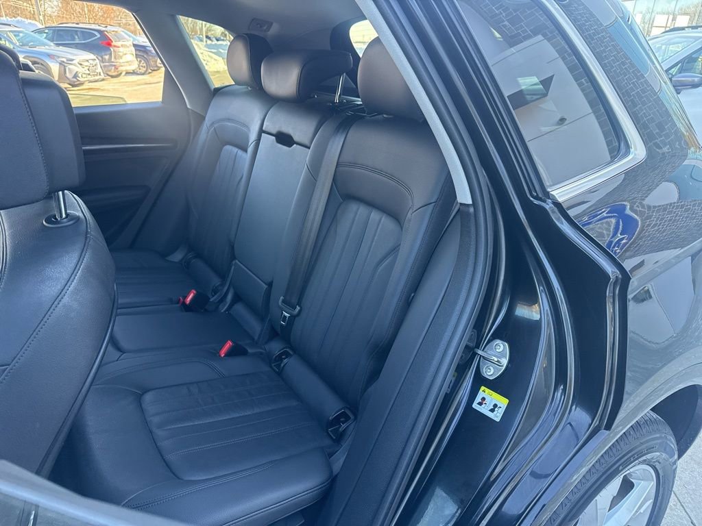 Used 2020 Audi Q5 2.0T Premium Plus w/ Premium Plus Package image 22