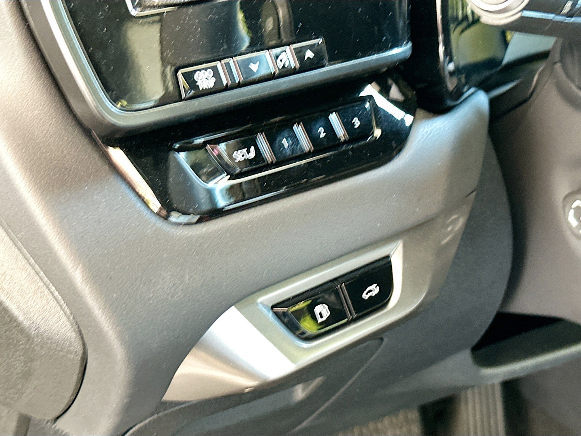 Used 2024 Lexus RX 350 Premium w/ Convenience Package image 10