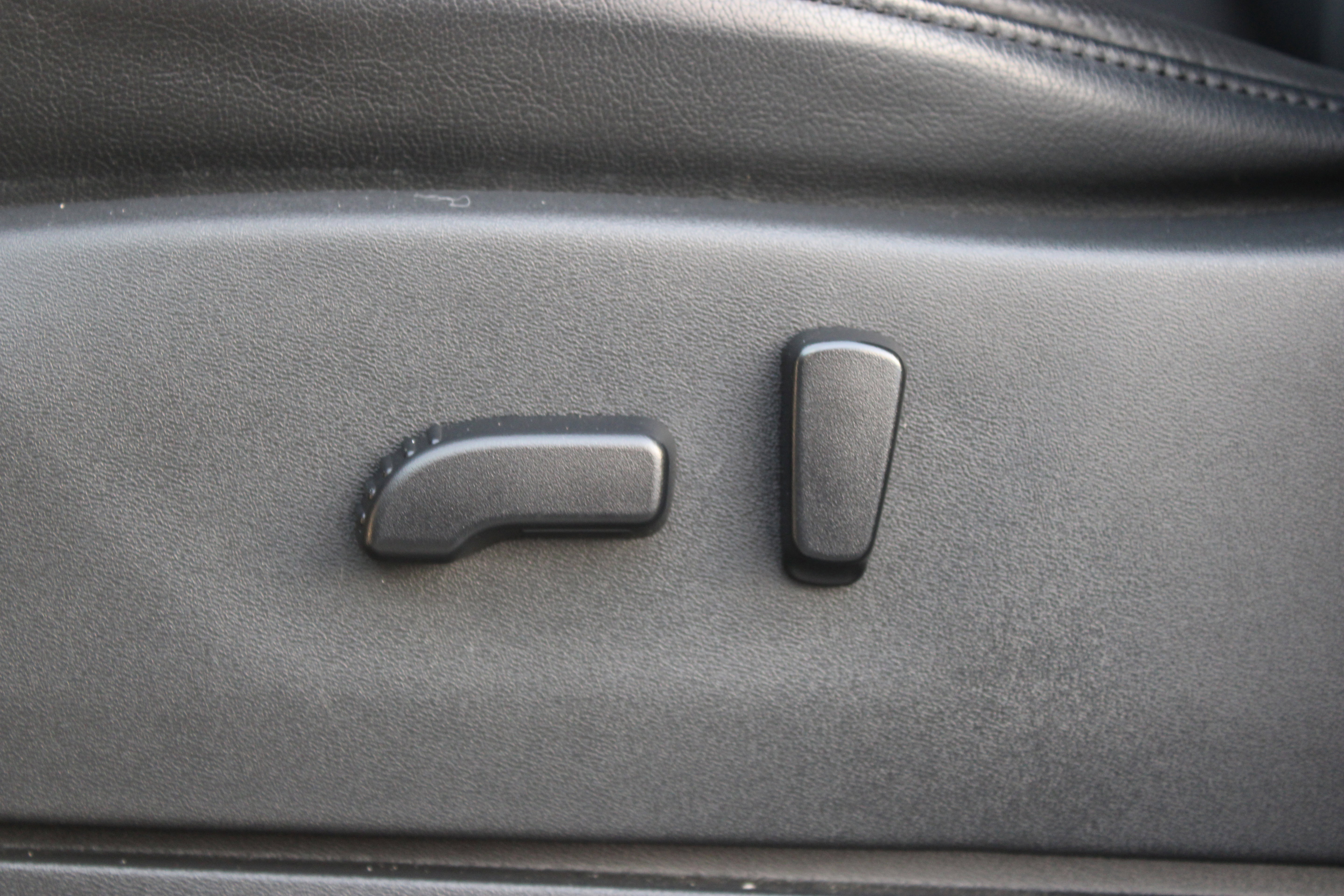 Certified 2022 Nissan Frontier PRO-4X w/ Pro-4X Premium Package image 37