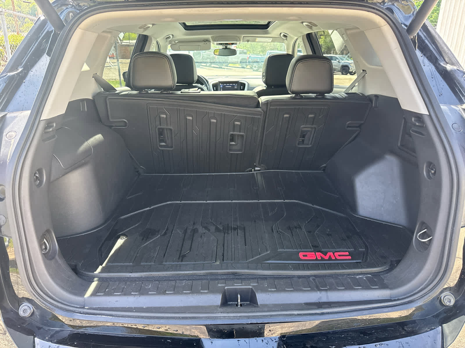 Used 2024 GMC Terrain SLT w/ Elevation Edition AWD/4WD image 20