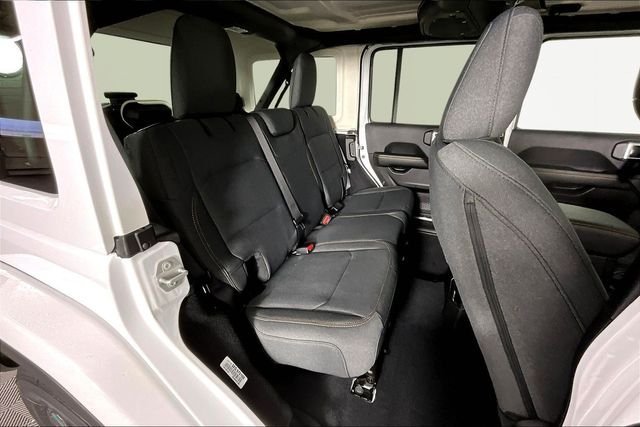 New 2026 Jeep Wrangler Unlimited Sahara w/ Safety Group AWD/4WD image 11